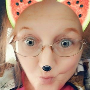 Meet your Posher, Roxanne